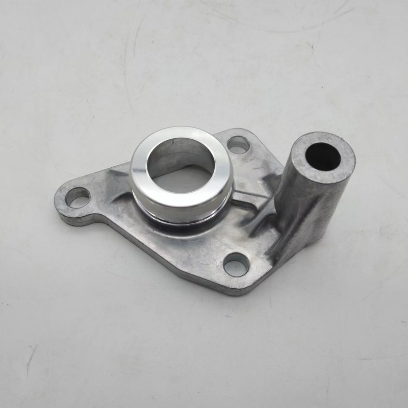 129004-42040 3TNV88 3TNE88 4TNE88 ডিজেল এক্সকাভেটর মেরামত যন্ত্রাংশের জন্য যৌথ জল পাম্প বেস